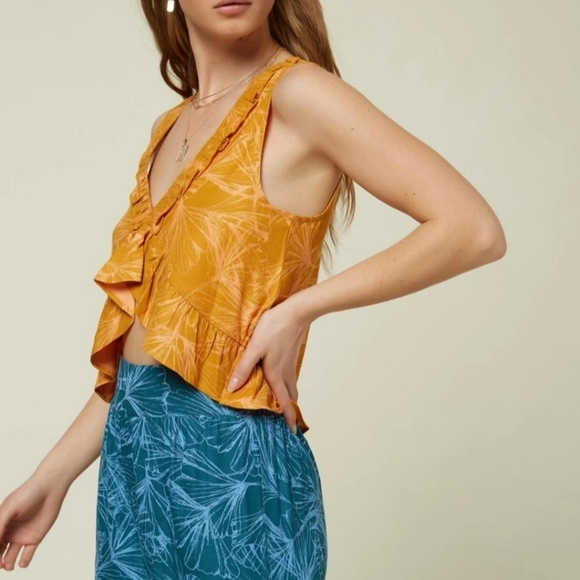 O'Neill Leima Sleeveless Suf Top - Picture 7 of 9